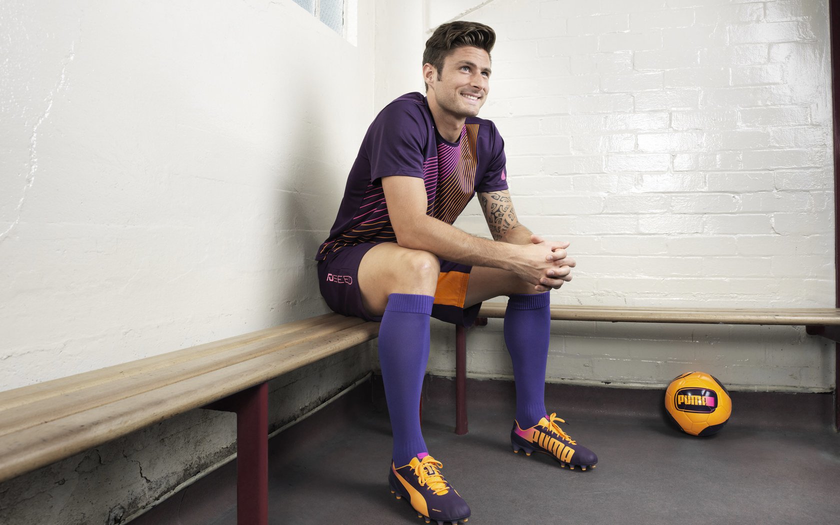 开云体育在线入口-世界杯瞬间:逆天长传助攻摘星,世界杯夺冠星星